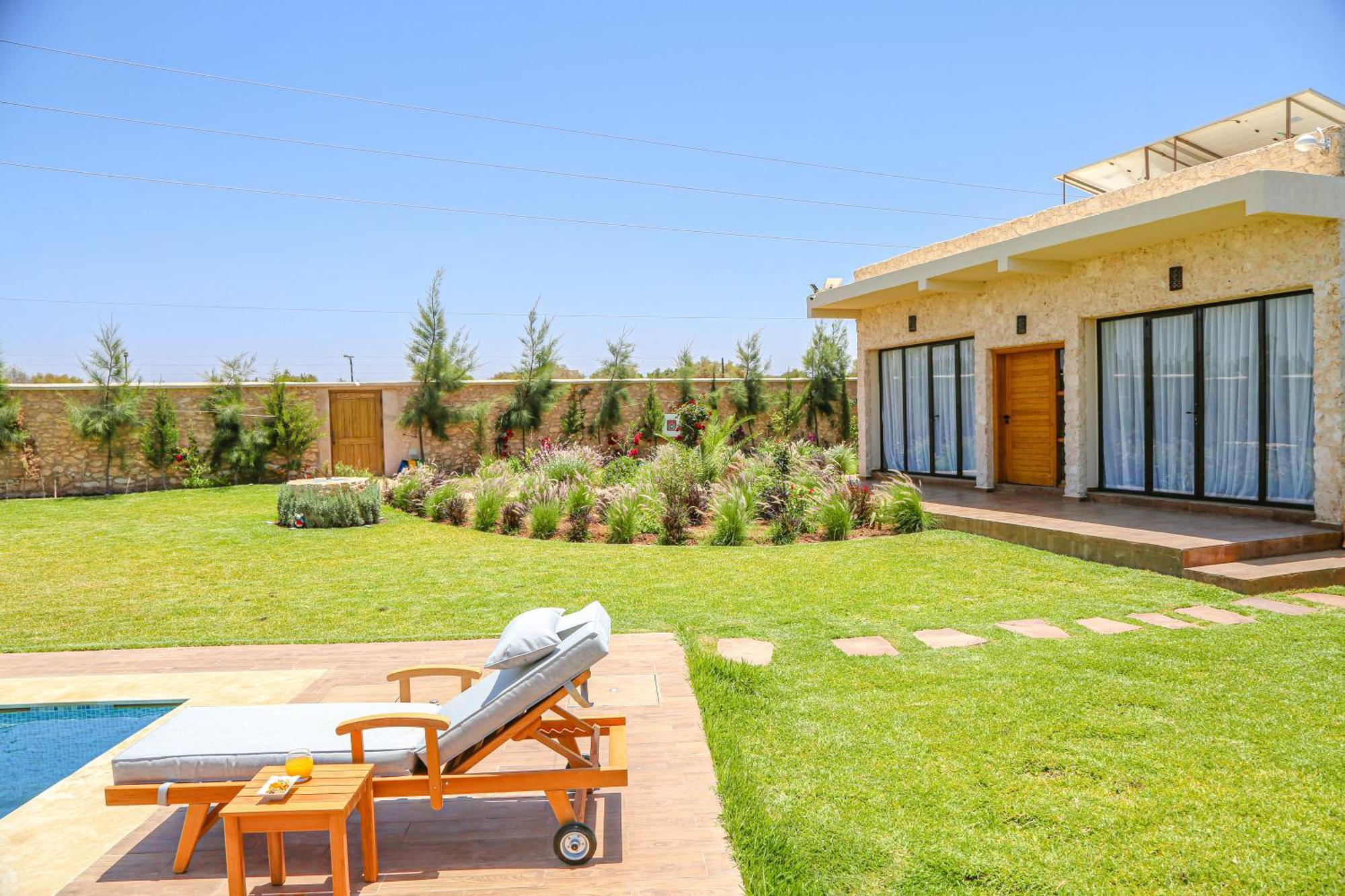 Villa La Rose Bleue - Residence Hoteliere Avec Piscine - Szavíra Kültér fotó