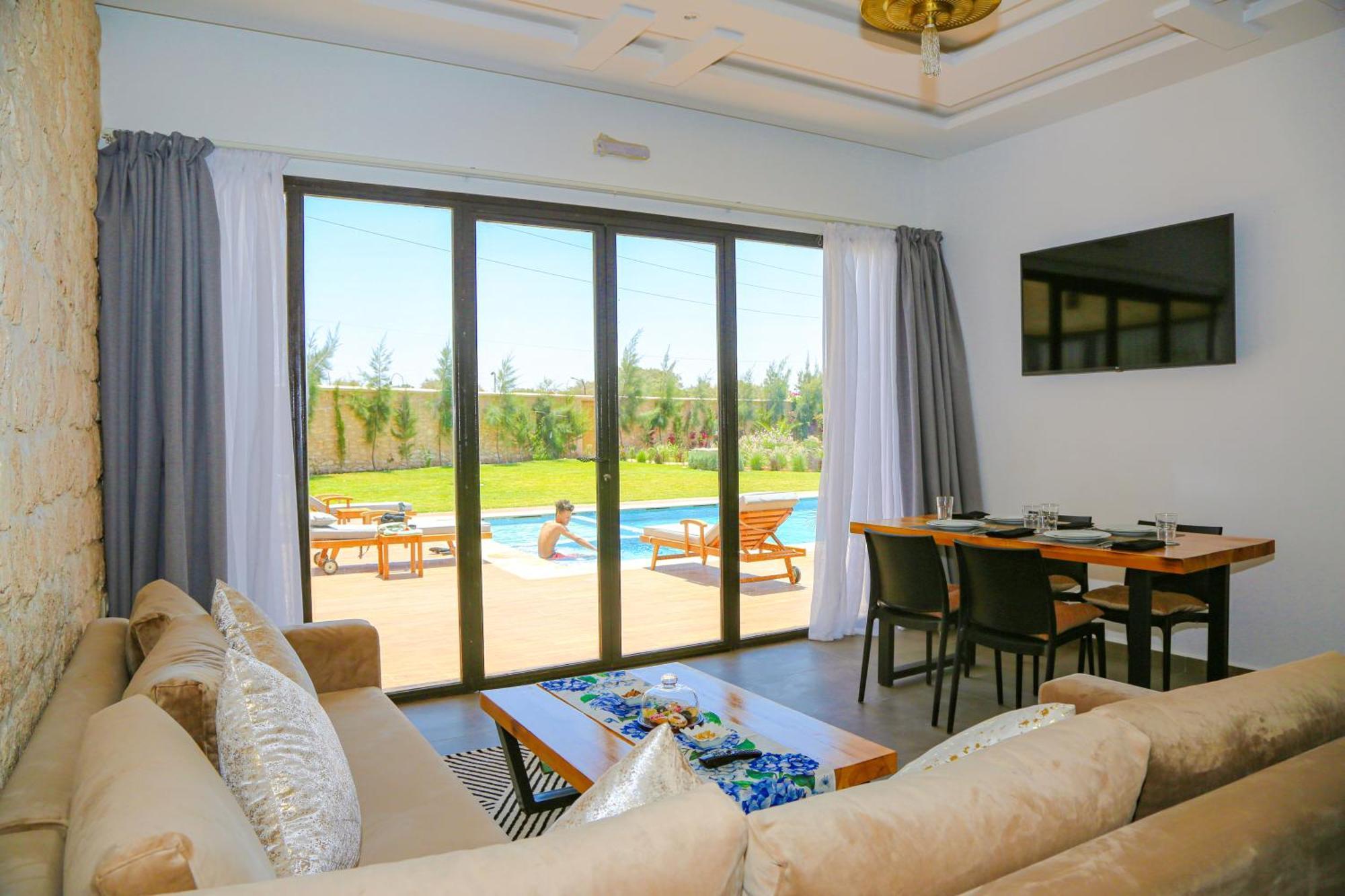 Villa La Rose Bleue - Residence Hoteliere Avec Piscine - Szavíra Kültér fotó