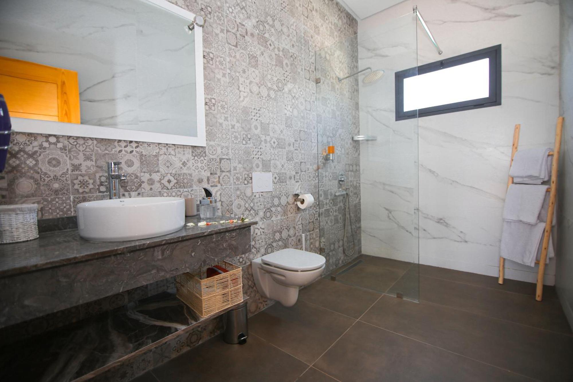 Villa La Rose Bleue - Residence Hoteliere Avec Piscine - Szavíra Kültér fotó