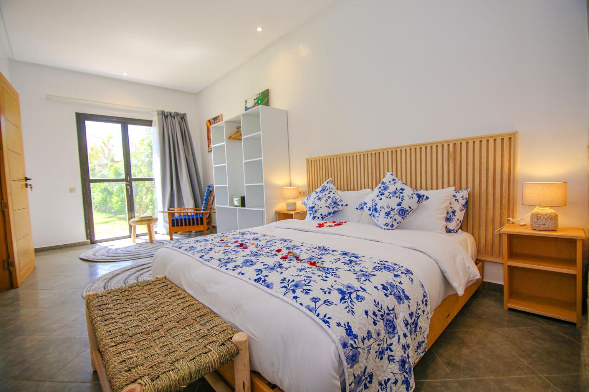 Villa La Rose Bleue - Residence Hoteliere Avec Piscine - Szavíra Kültér fotó