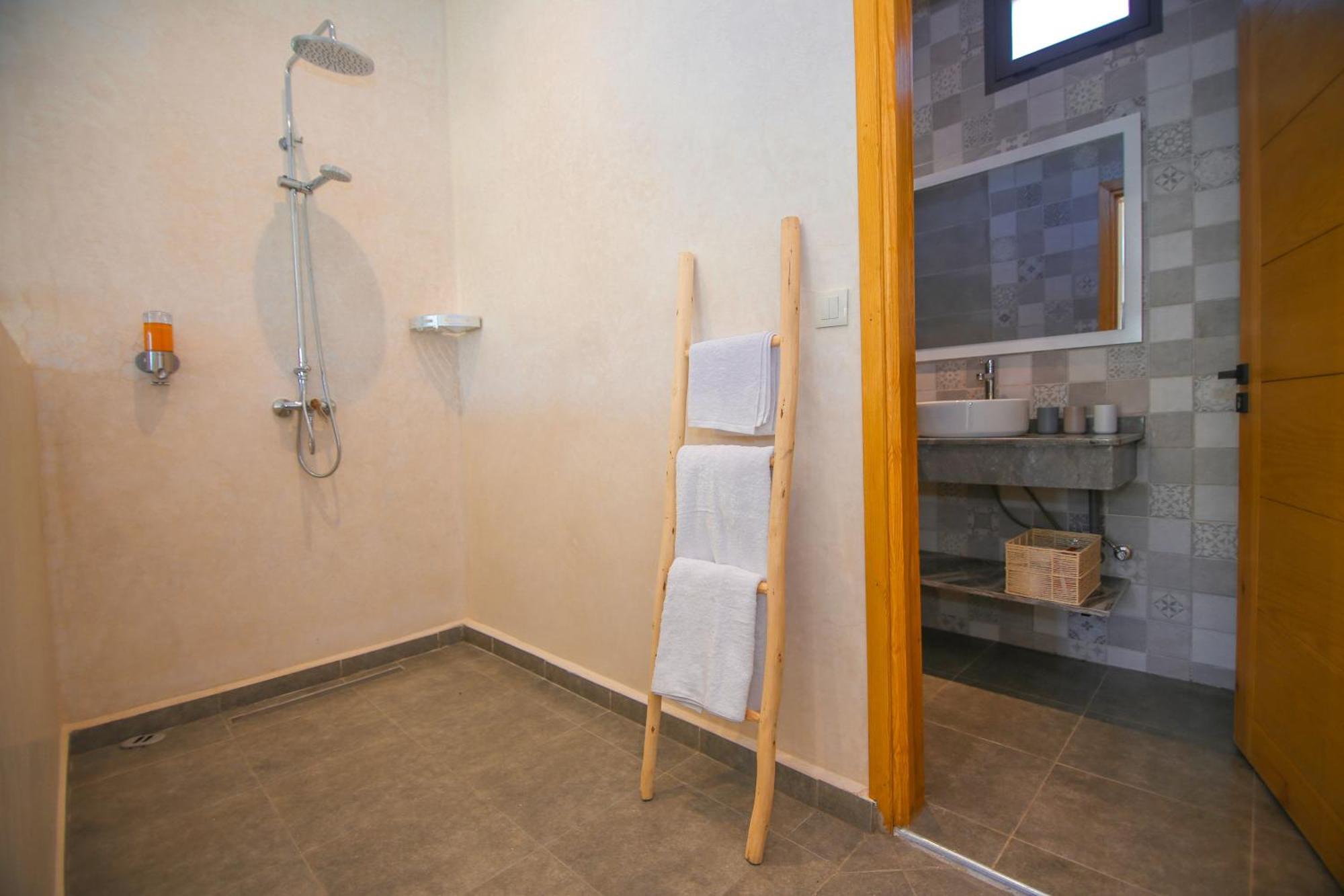 Villa La Rose Bleue - Residence Hoteliere Avec Piscine - Szavíra Kültér fotó
